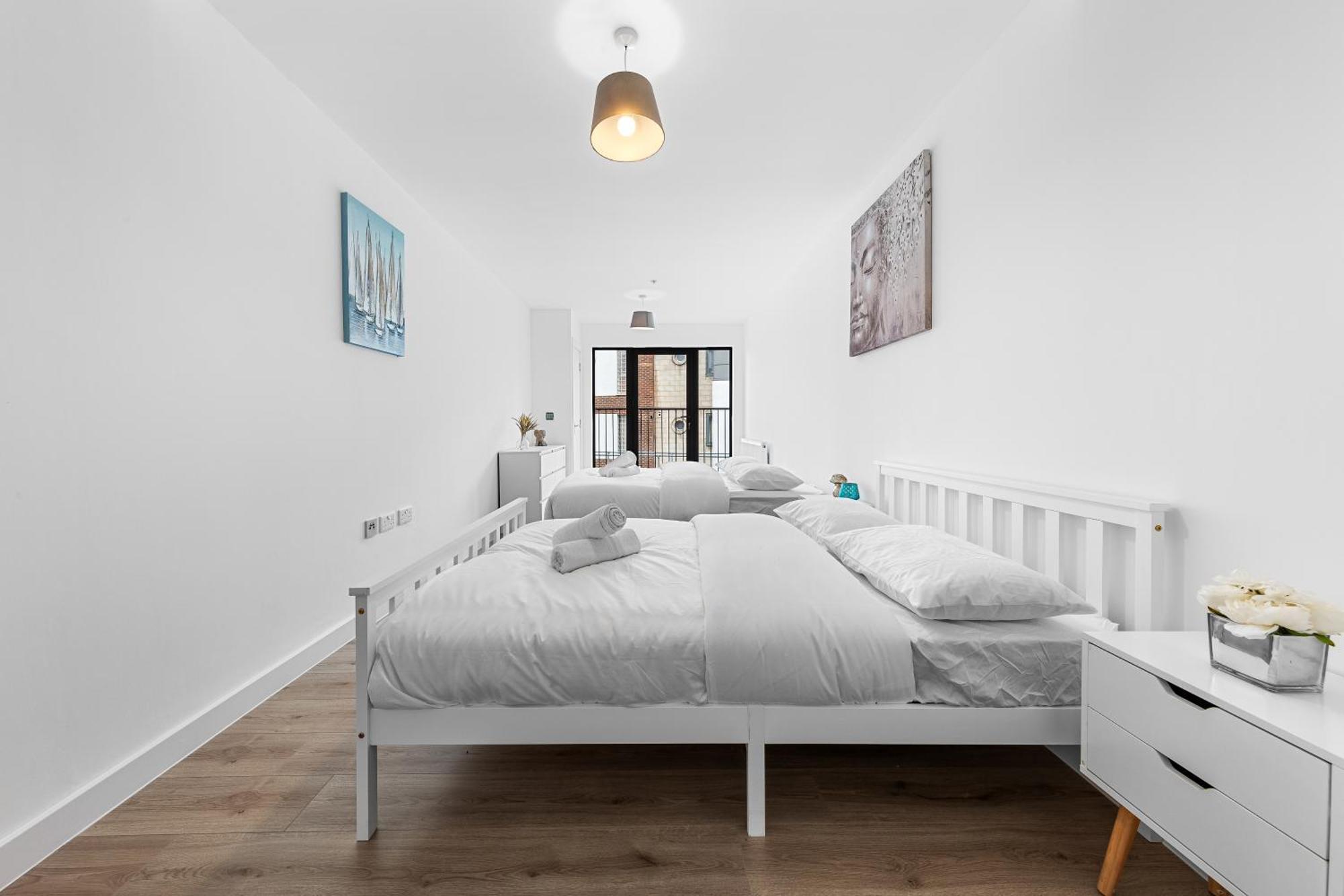 3 Bedroom Sleep12 In Mr2 Апартаменты Лондон